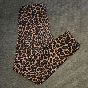 Cheetah print leggings